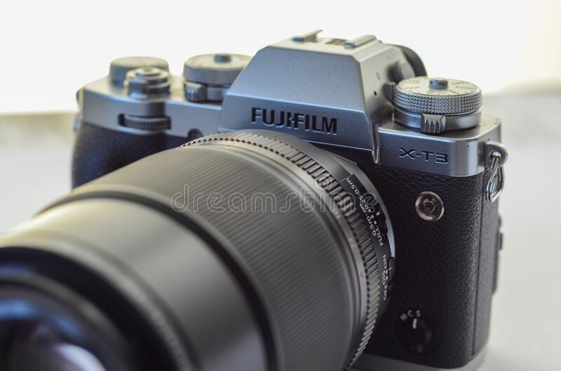 EOS R7 (Body)